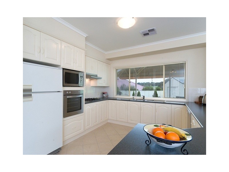 15 Barrow Court, Mount Barker SA 5251