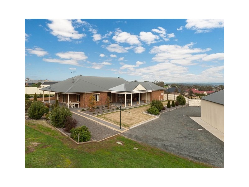15 Barrow Court, Mount Barker SA 5251