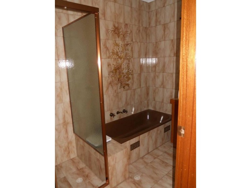 4 Chapman Crescent, Mount Barker SA 5251