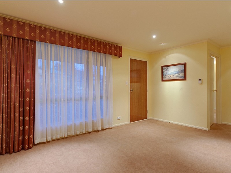9 Ware Close, Mount Barker SA 5251