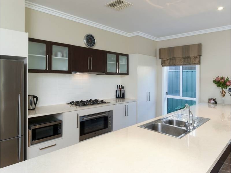 16 Barton Circuit, Mount Barker SA 5251