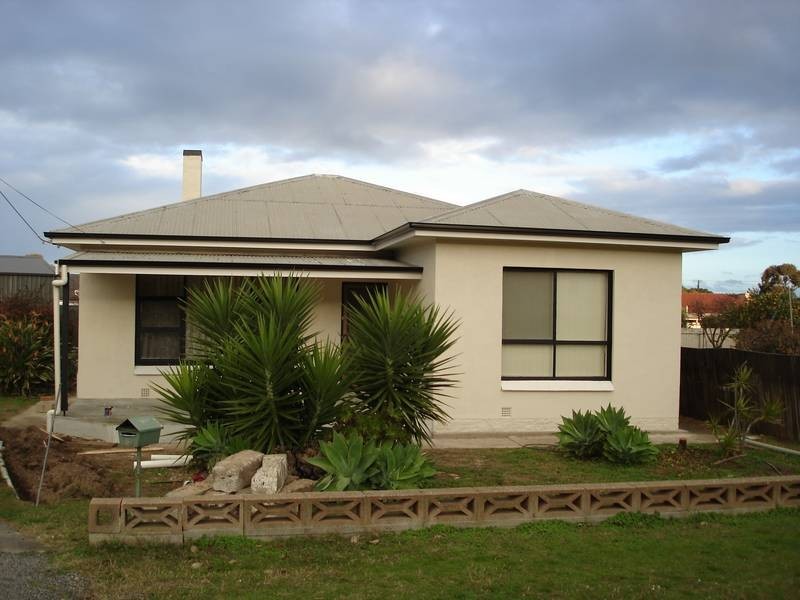 6 Swain Road, Victor Harbor SA 5211