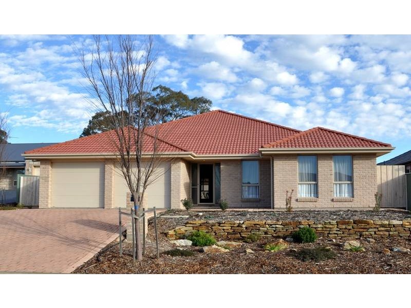 6 Collett Avenue, Mount Barker SA 5251