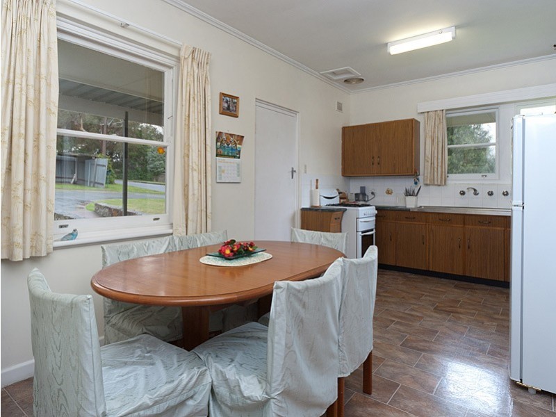 60 Adelaide Road, Mount Barker SA 5251