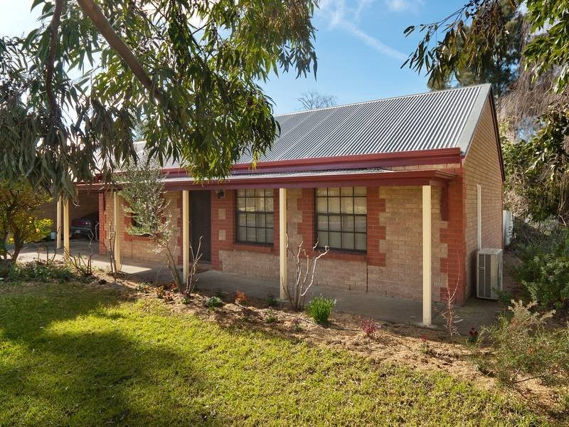 1/2 Bernhardt Court, Mount Barker SA 5251