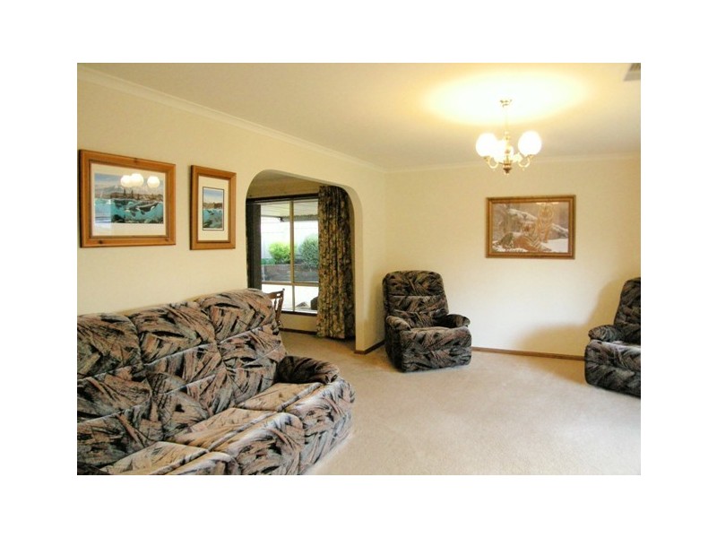 5 Heinrich Court, Mount Barker SA 5251
