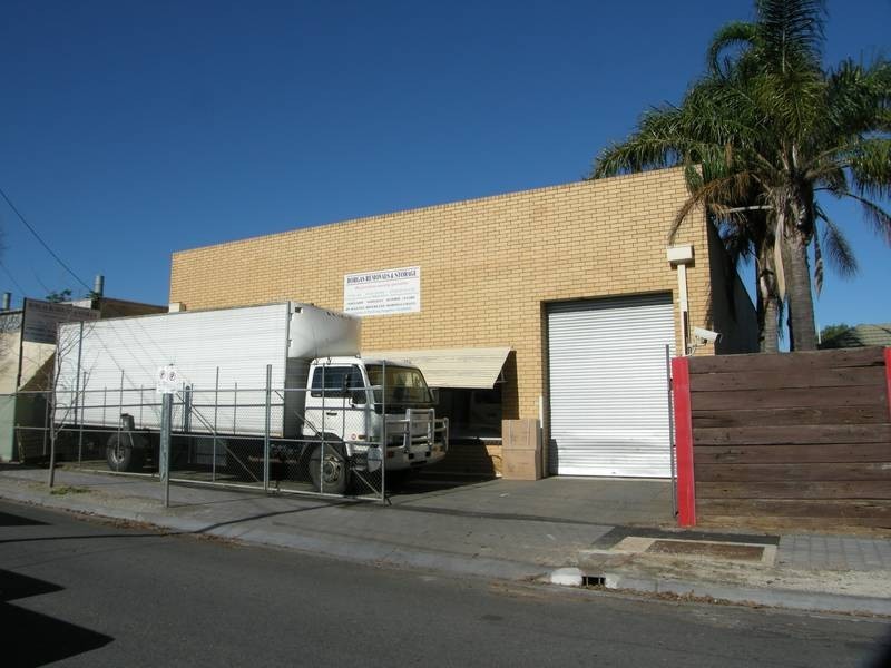 4 Albert Road, Clarence Gardens SA 5039
