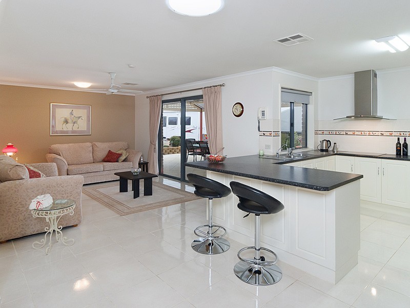 71 Ray Orr Drive, Mount Barker SA 5251