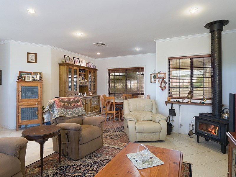 6 Schaefer Court, Mount Barker SA 5251