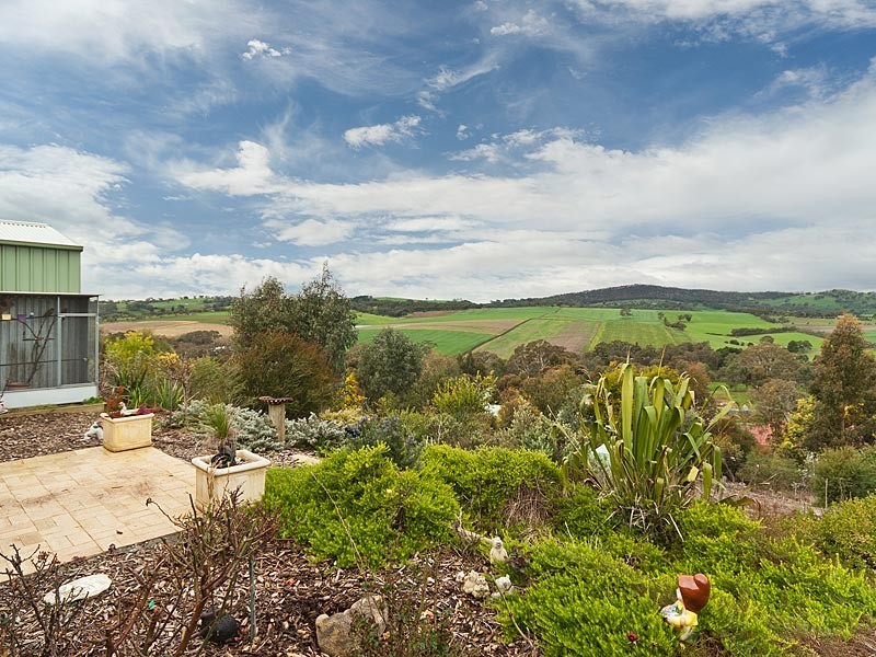 6 Schaefer Court, Mount Barker SA 5251