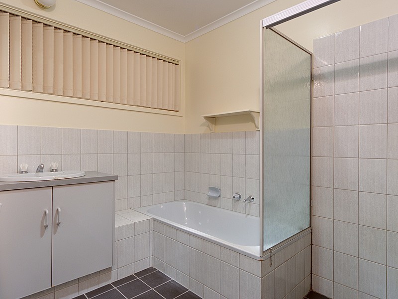 12 Ray Orr Drive, Mount Barker SA 5251