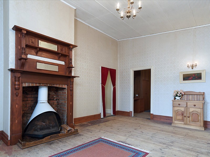 8 Queen Street, Strathalbyn SA 5255