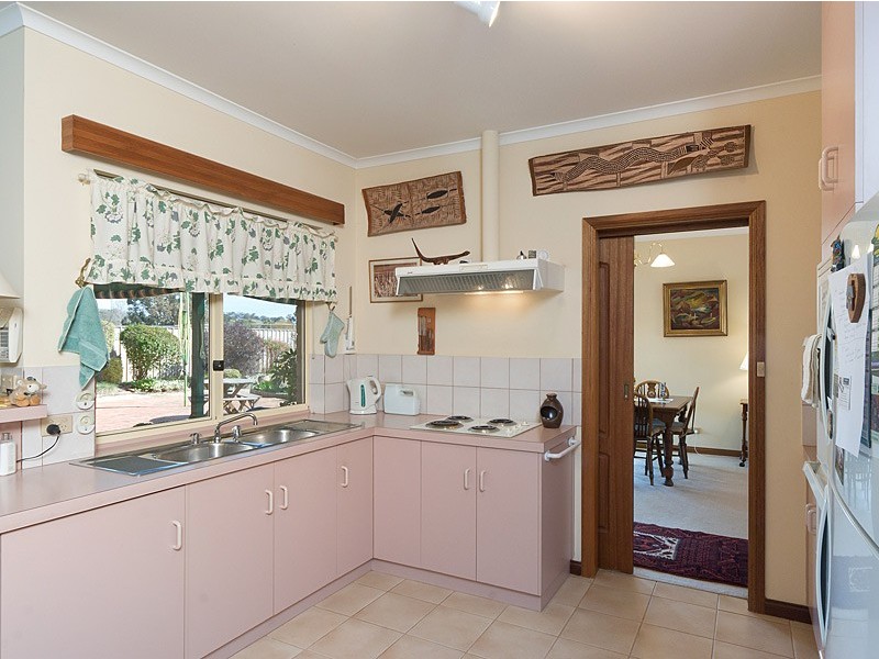 28 Strempel Avenue, Hahndorf SA 5245