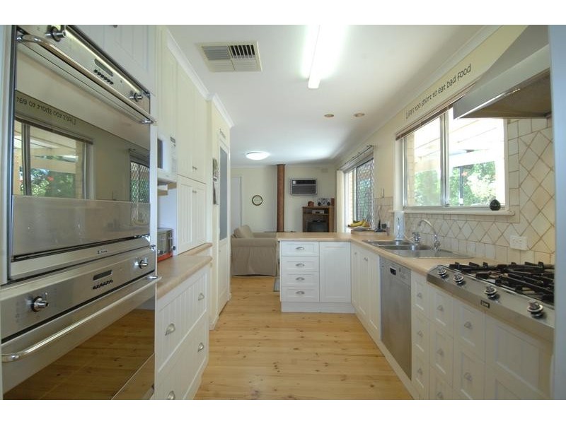 25 Balhannah Road, Hahndorf SA 5245