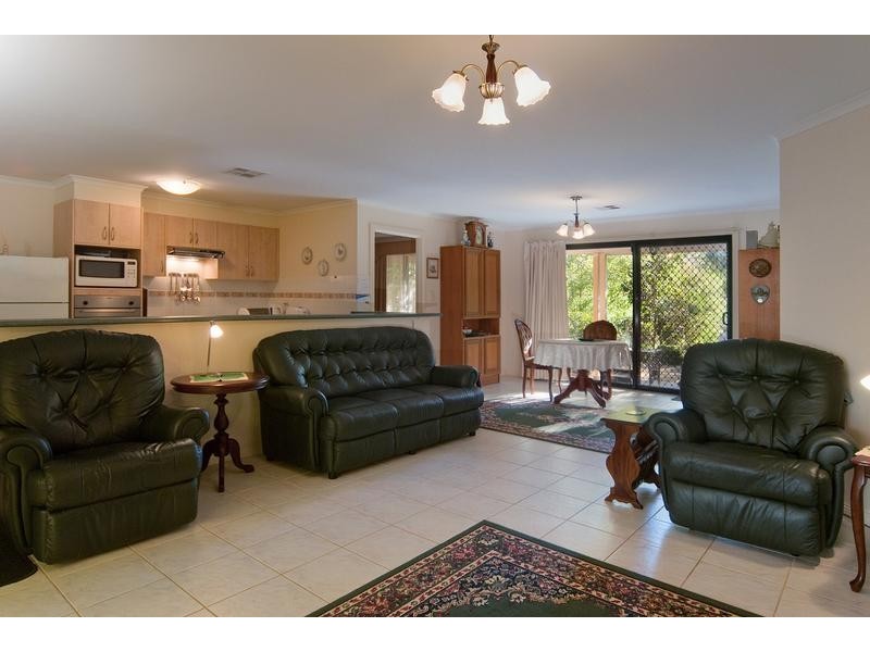 1 Fairfield Road, Mount Barker SA 5251