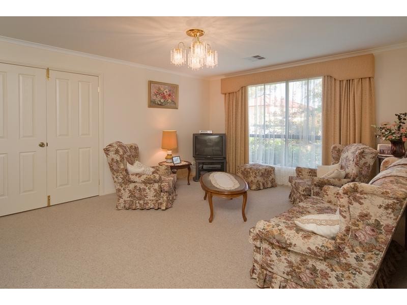 1 Fairfield Road, Mount Barker SA 5251