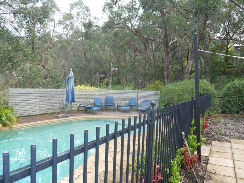 30 Honeysuckle Grove, Bridgewater SA 5155