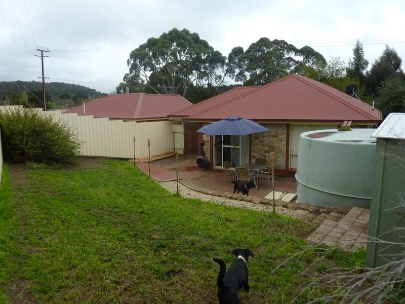 4 Cunliffe Street, Macclesfield SA 5153