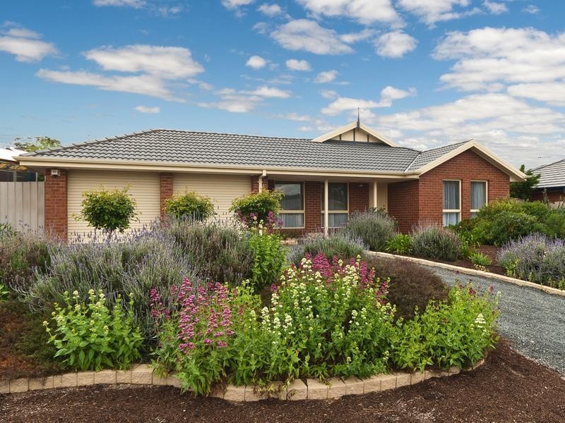 4 Finlayson Street, Mount Barker SA 5251