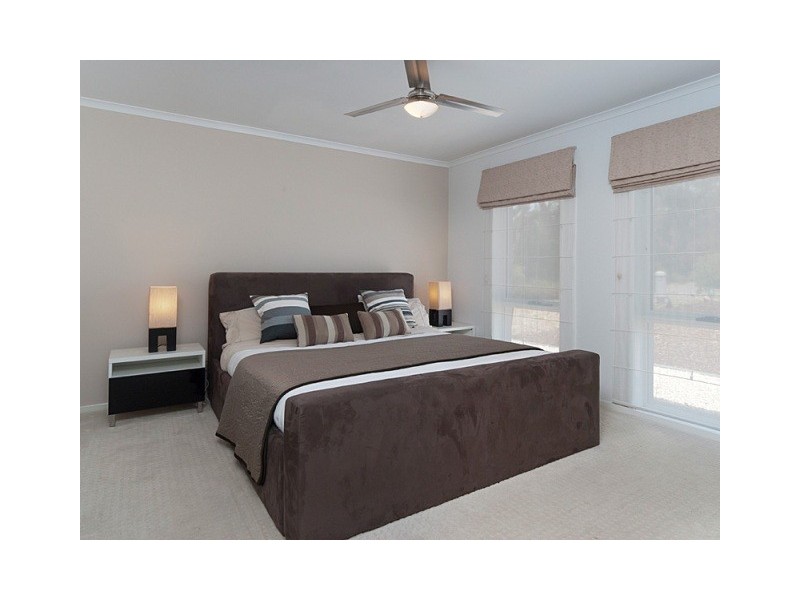 24 Tate Avenue, Mount Barker SA 5251