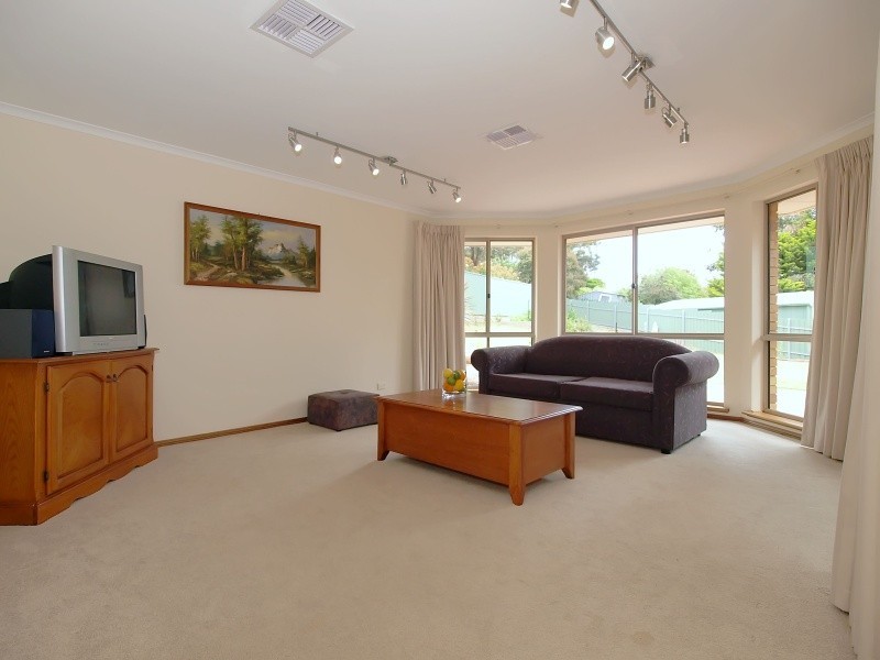 8 Turnbull Court, Woodside SA 5244