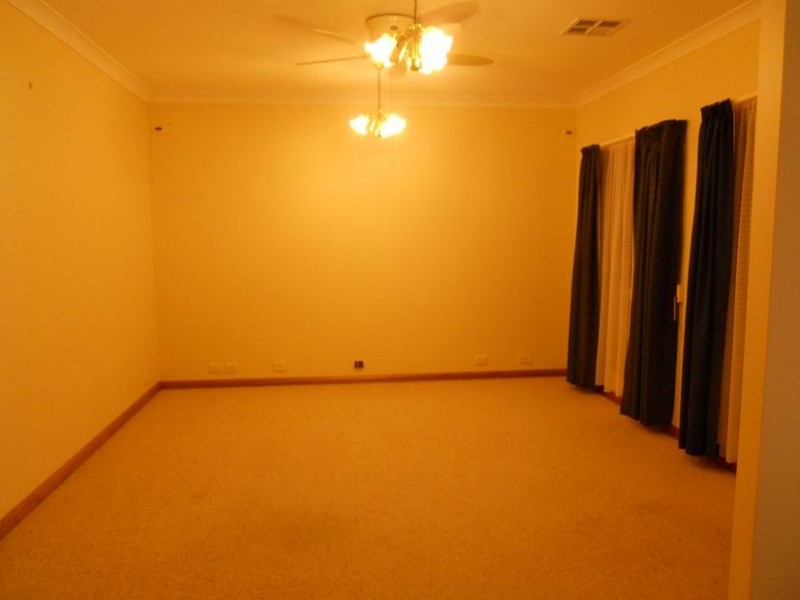 55 Parker Avenue, Strathalbyn SA 5255