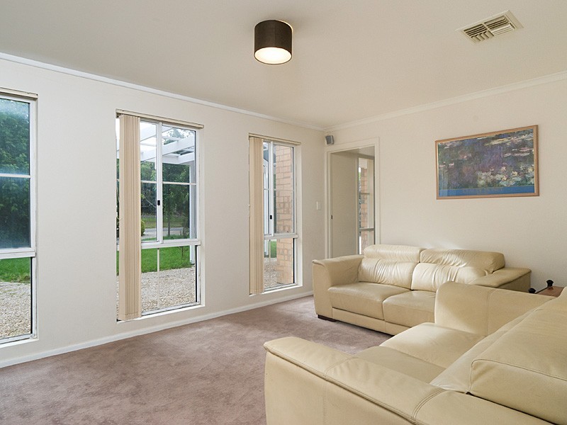 16 Railway Terrace, Mount Barker SA 5251