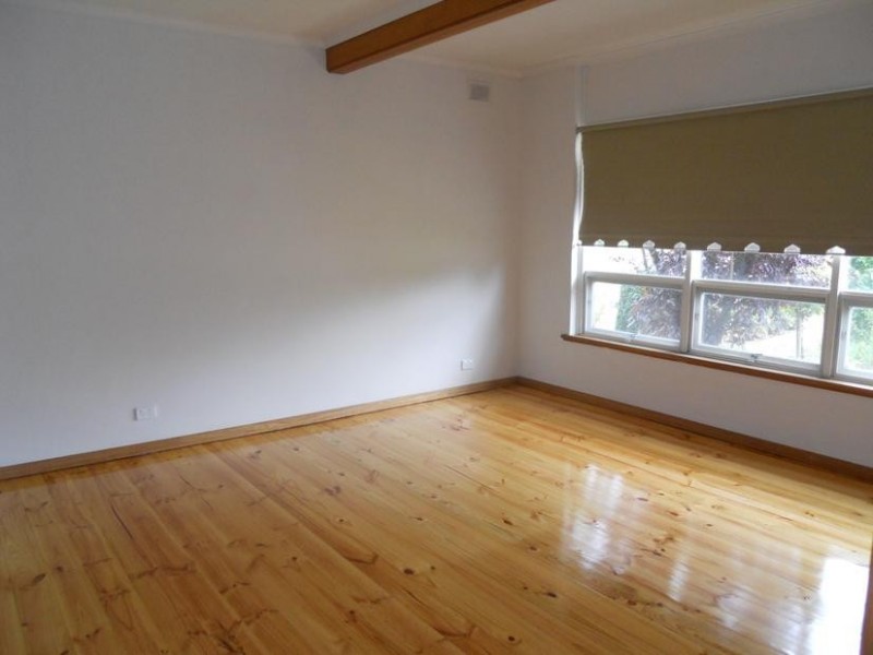 18 Hampden Road, Mount Barker SA 5251