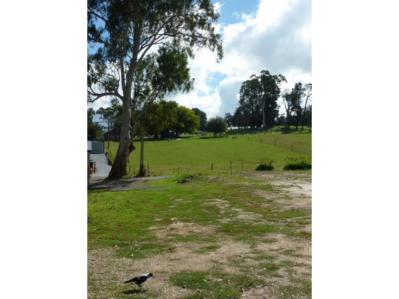 14 Kramm Avenue, Hahndorf SA 5245