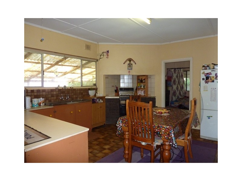 72 Victoria Road, Mount Barker SA 5251