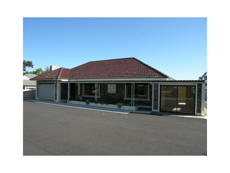 17 Alexandrina Road, Mount Barker SA 5251