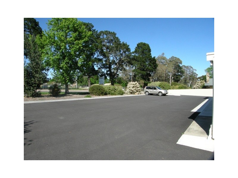 17 Alexandrina Road, Mount Barker SA 5251