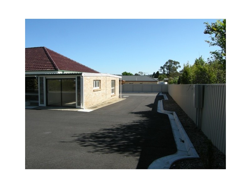 17 Alexandrina Road, Mount Barker SA 5251