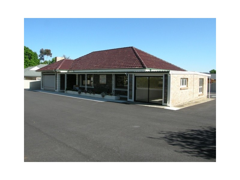 17 Alexandrina Road, Mount Barker SA 5251