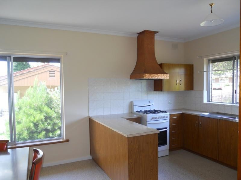 26 Victoria Road, Mount Barker SA 5251