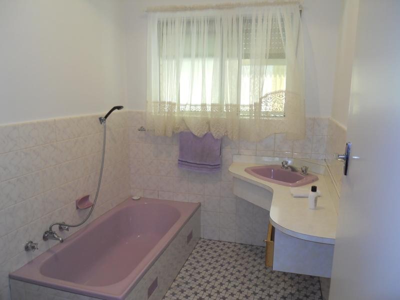 26 Victoria Road, Mount Barker SA 5251