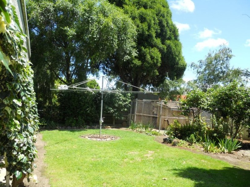 26 Victoria Road, Mount Barker SA 5251