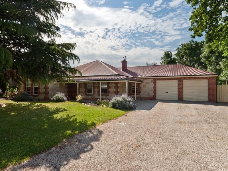 2 Hereford Avenue, Hahndorf SA 5245