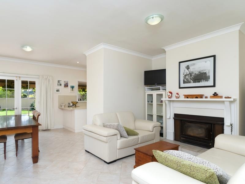 2 Hereford Avenue, Hahndorf SA 5245