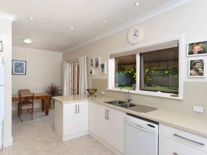 2 Hereford Avenue, Hahndorf SA 5245