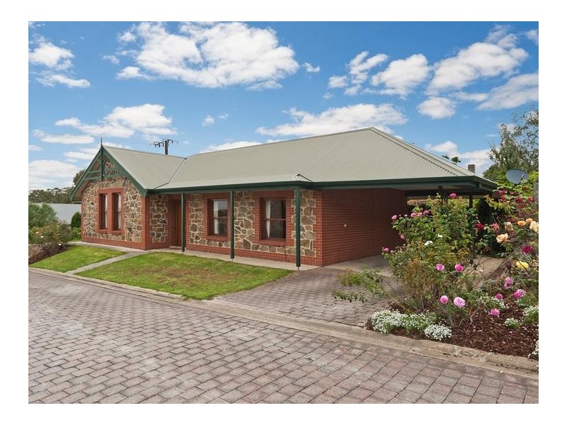 1/8 Hawthorn Road, Mount Barker SA 5251