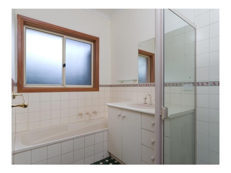 1/8 Hawthorn Road, Mount Barker SA 5251