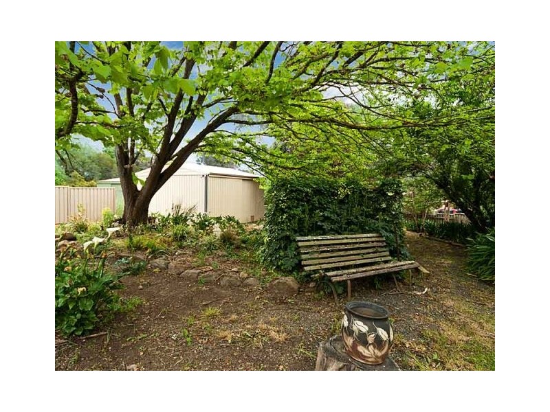 19 Bernhardt Crescent, Hahndorf SA 5245