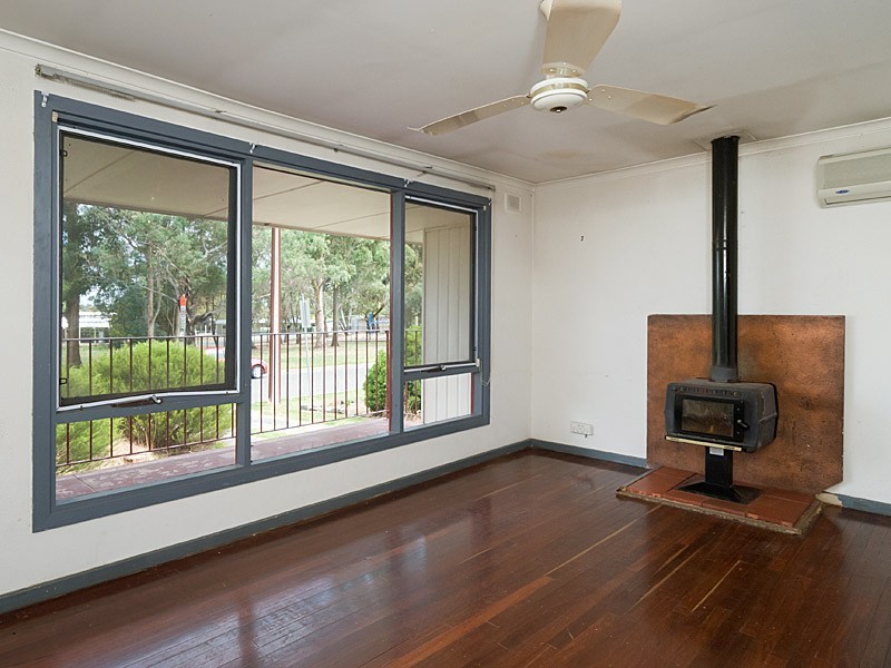 2 Charles Street, Mount Barker SA 5251