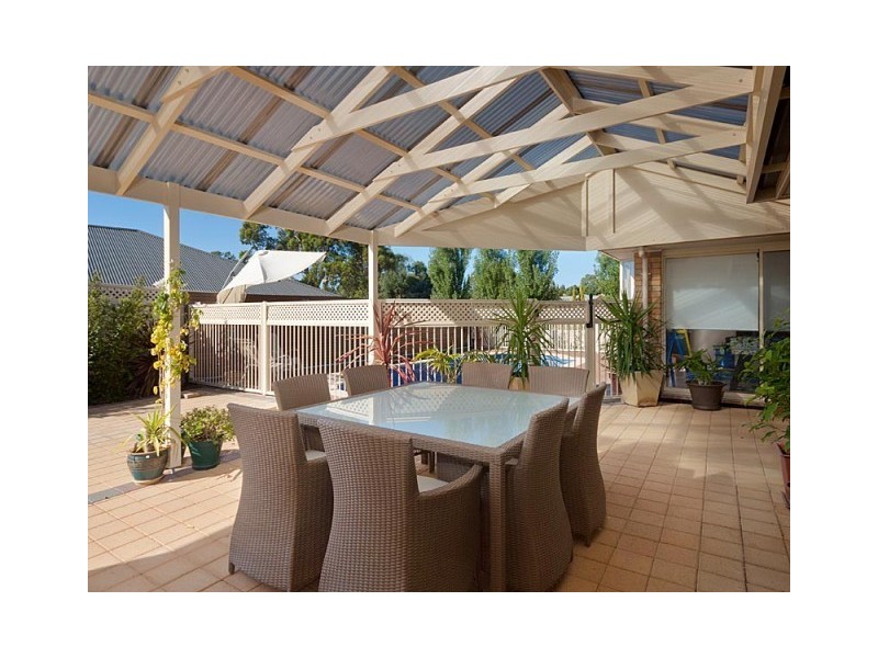 4 Stonybrook Grove, Mount Barker SA 5251