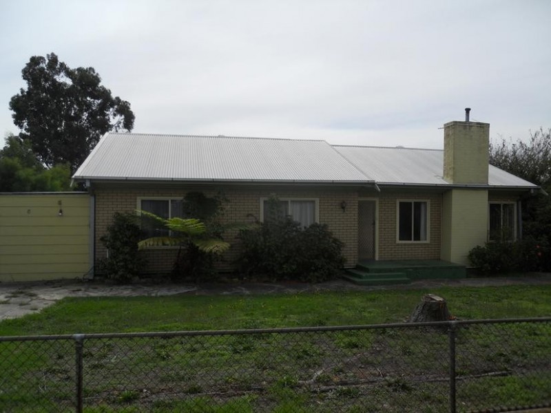 8 Hampden Road, Mount Barker SA 5251