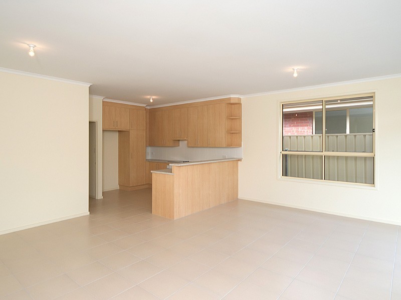 16 Knott Street, Mount Barker SA 5251