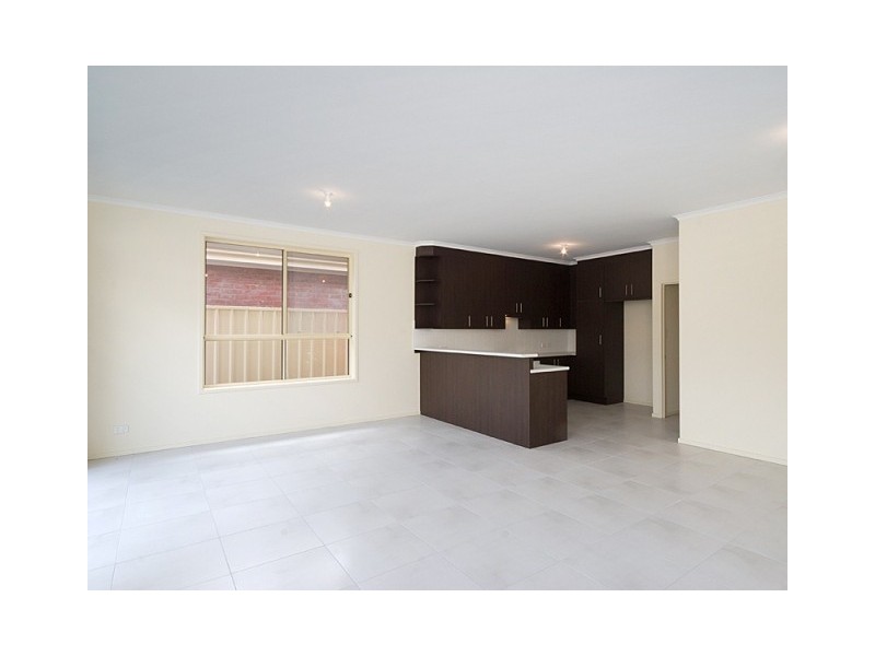 16 Knott Street, Mount Barker SA 5251