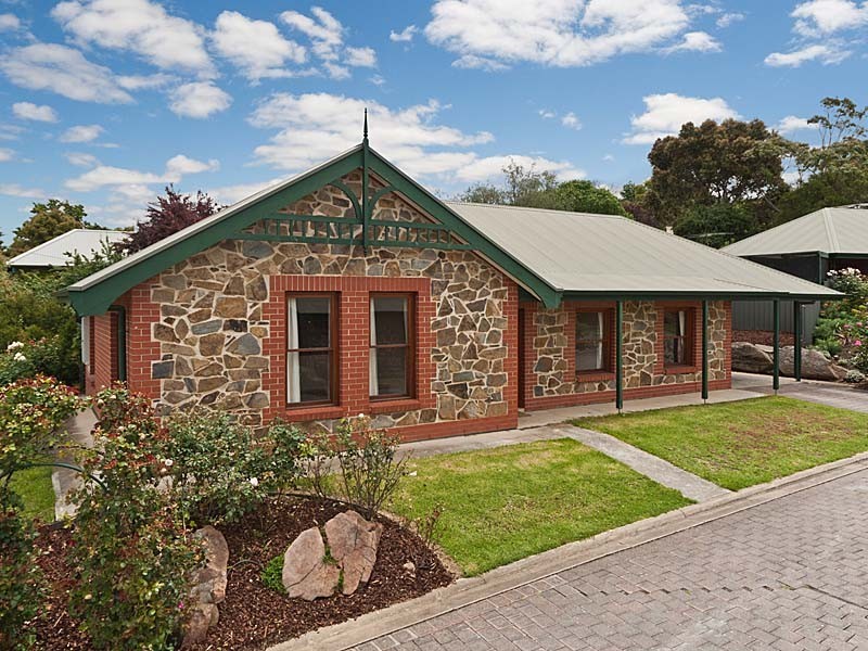 1/8 Hawthorn Road, Mount Barker SA 5251