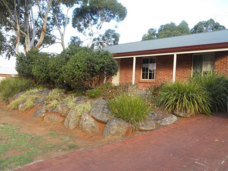 1 Herriot Court, Mount Barker SA 5251